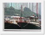 DSCN0113 * Boats at the Lantau pier. * 2560 x 1920 * (964KB)