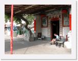 DSCN0123 * Temple in Lantau. * 2560 x 1920 * (1000KB)
